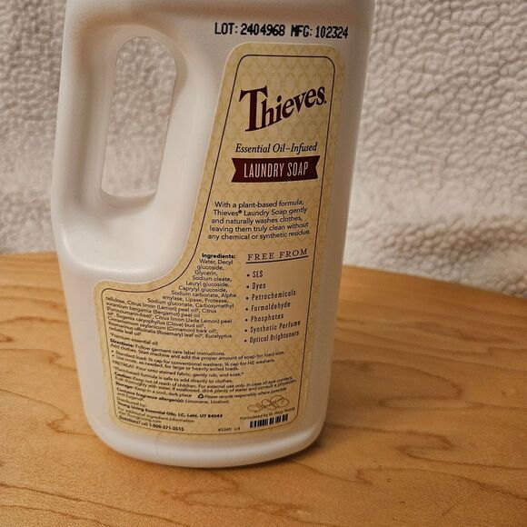 NEW Young Living Thieves Laundry Soap 32 oz Concentrated up to 64 Loads YL YLEO - Picture 5 of 8